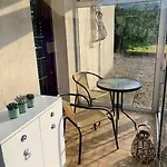 Maison Normande Avec Grand Jardin Proche De La Et De Paris Hébergement de vacances Beaumont-le-Roger