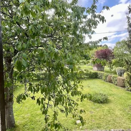 Maison Normande Avec Grand Jardin Proche De La Et De Paris Beaumont-le-Roger